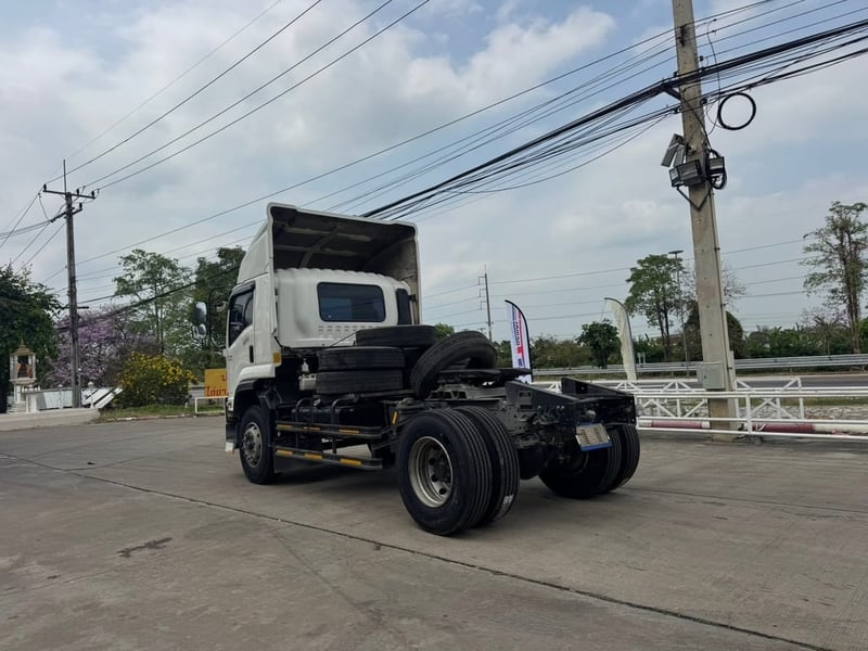 หัวลาก 6ล้อ ISUZU FTR 240 MT  เลขไมล์ 16x,xxx กิโล