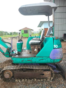 KOMATSU PC10-7 พร้อมใช้  เดิมๆทั้งคัน