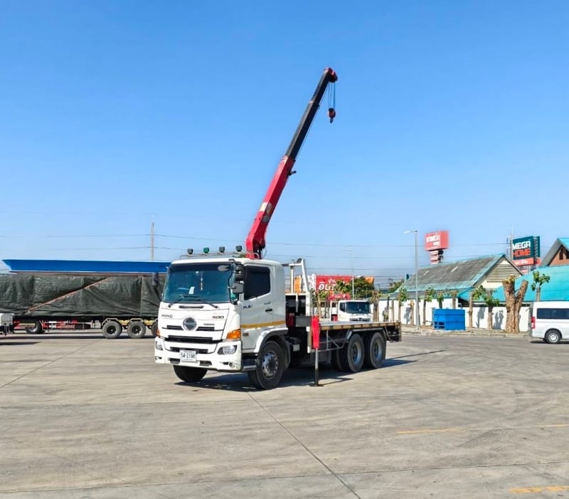 HINO FL8J 260 ปี 2565 ติดเครน 3 ตัน  3 ปลอก