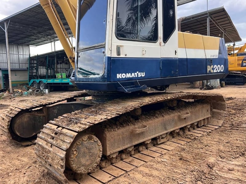 Komatsu Pc200-5 พร้อมใช้งาน แอร์เย็น Komatsu Pc200-5 พร้อมใช้งาน แอร์เย็น