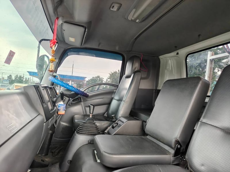 10 ล้อติดเครน ISUZU FVM 240 แรง คลัซซีMT ขนาด 6 ตัน