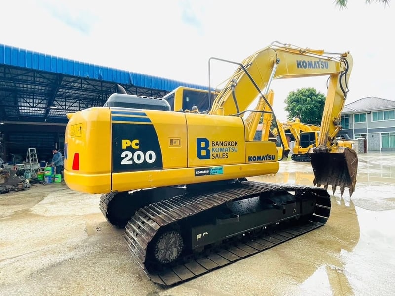 รถแบคโฮ PC200-8MO รถมือเดียว จอเหลืองกล้องหลัง