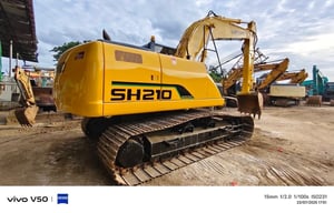 SUMITOMO SH210F-5 เล่มทะเบียน มีลายหัวเจาะ  แอร์เย็น