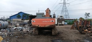 ZX200-1 ไมล์ ชม.11000 พร้อมใช้งาน 