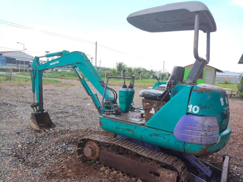 KOMATSU PC10-7 พร้อมใช้  เดิมๆทั้งคัน