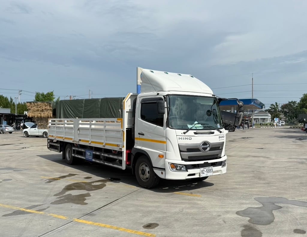 ไมล์ หมื่นกว่า❗️HINO FC9J 210 กะบะ ยาว 6.60 เมตร ธันวาคมปี 2567 ไมล์ หมื่นกว่า❗️HINO FC9J 210 กะบะ ยาว 6.60 เมตร ธันวาคมปี 2567