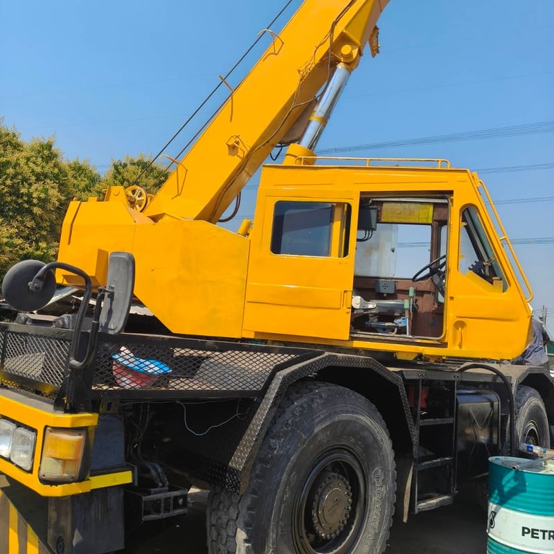 เครน25ตัน เล่มทะเบียน พร้อมใช้