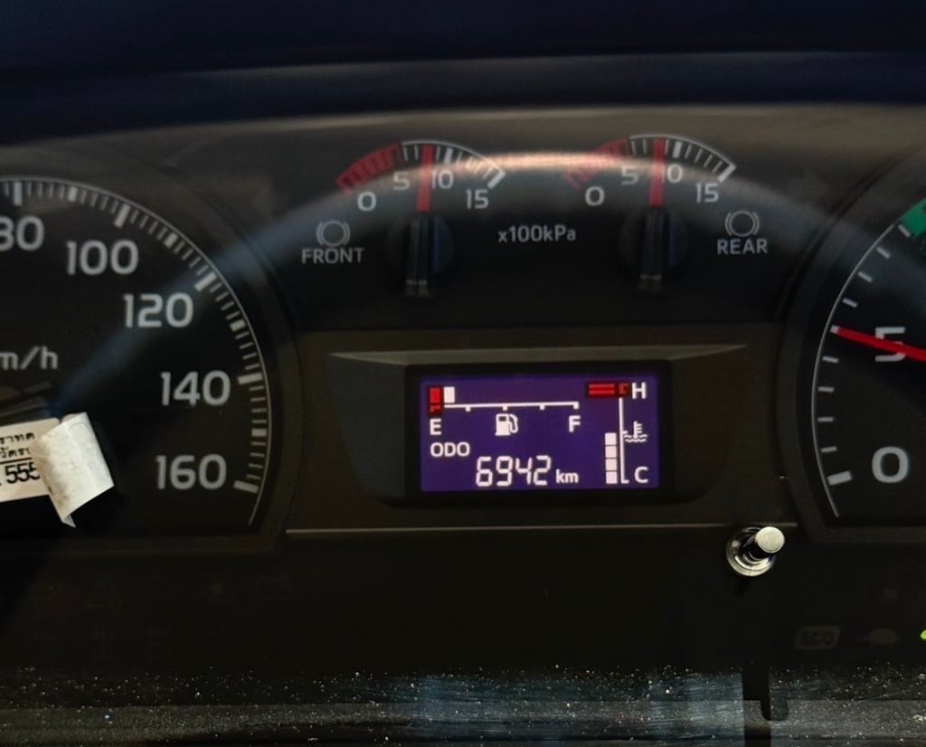 10ล้อดั้มพ์ HINO FM2P 380 กะบะสามมิตร  พร้อมระบบ ลากลูกพ่วง