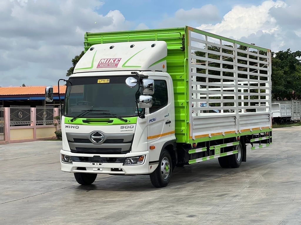 6ล้อ HINO FC9J 210 ยาว 7.20 เมตร เลขไมล์ 77,848 กิโล ปี 2566 6ล้อ HINO FC9J 210 ยาว 7.20 เมตร เลขไมล์ 77,848 กิโล ปี 2566