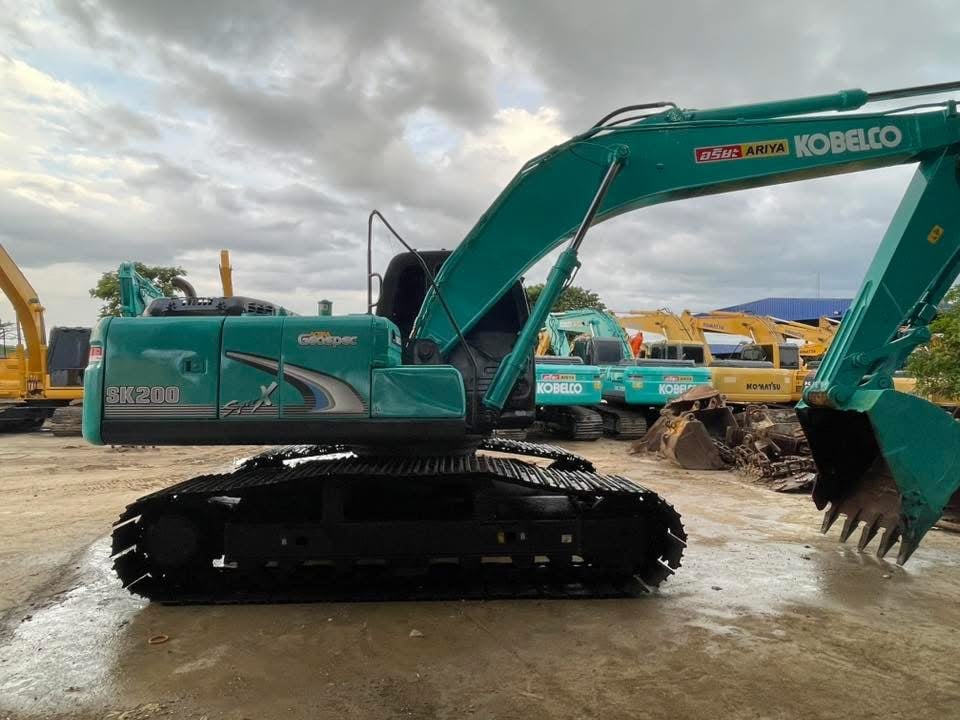 SK200-8YN12 สุเปอร ไฟฟ้าครบ ระบบเต็ม เครื่องปั้มแห้ง.