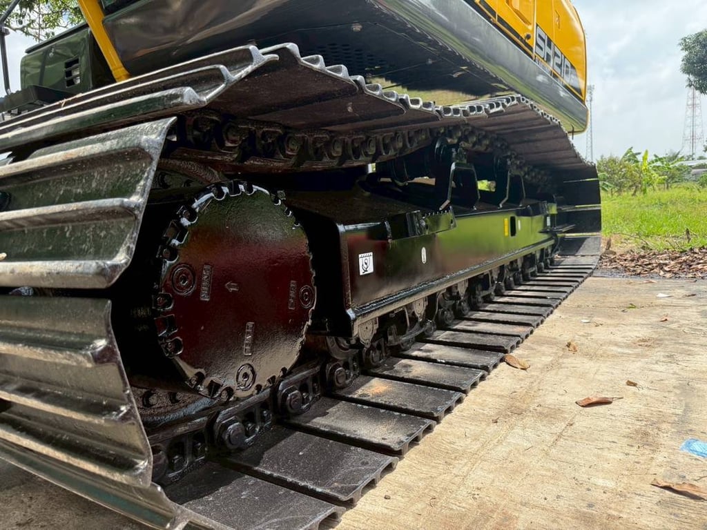 Sumitomo SH210-6 ไมล์ ชม.  10000 เล่มทะเบียน รถ?