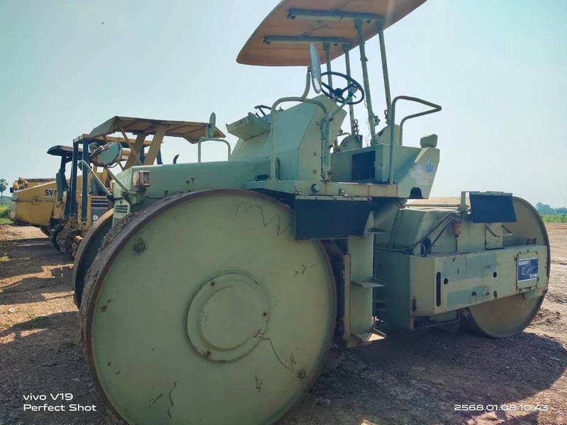 SAKAI R2 รถบทสามล้อเหล็ก 