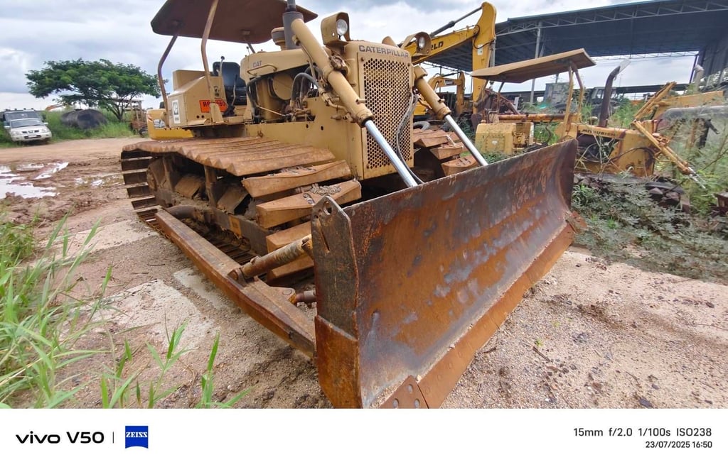 แทร็กเตอร์ D5B เล่มทะเบียน เครื่อง 10Z  ไดรเร็ก ตีนเป็ต