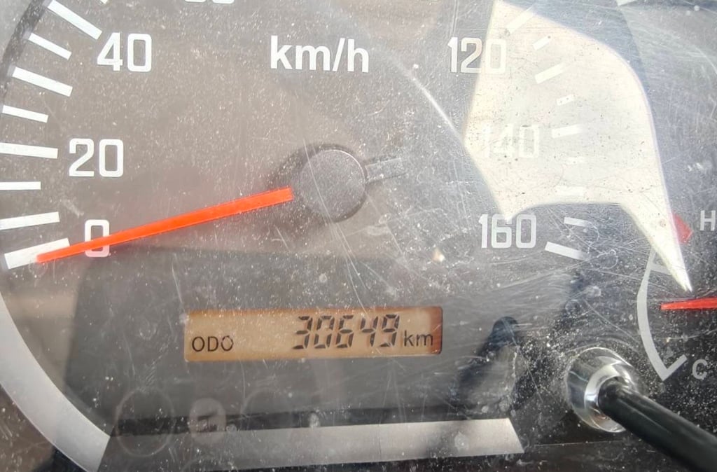 ไมล์ 30,649❗️ISUZU NLR 130 แรง ตู้แห้ง ยาวใน 3.20 เมตร  ปี 2567อิฐ