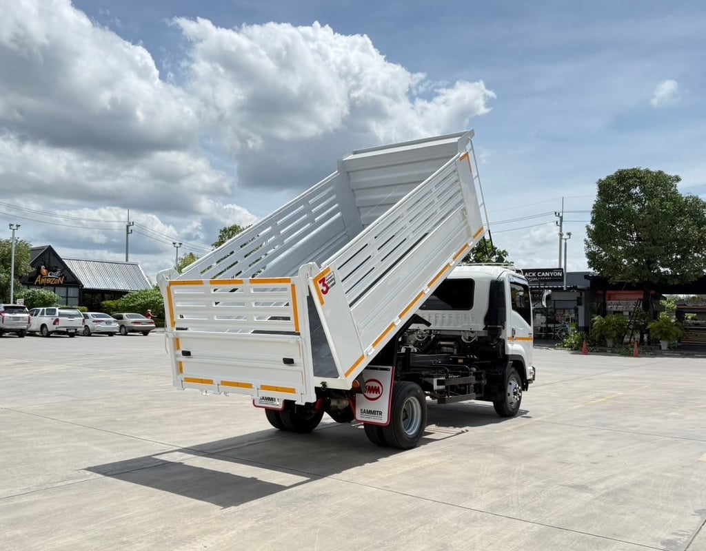 เข้าใหม่❗️ไมล์ 24,069 กิโล❗️NEW ISUZU FRR 210 แรง ปี2567 ดั้มพ์สามมิตร 5 คิว