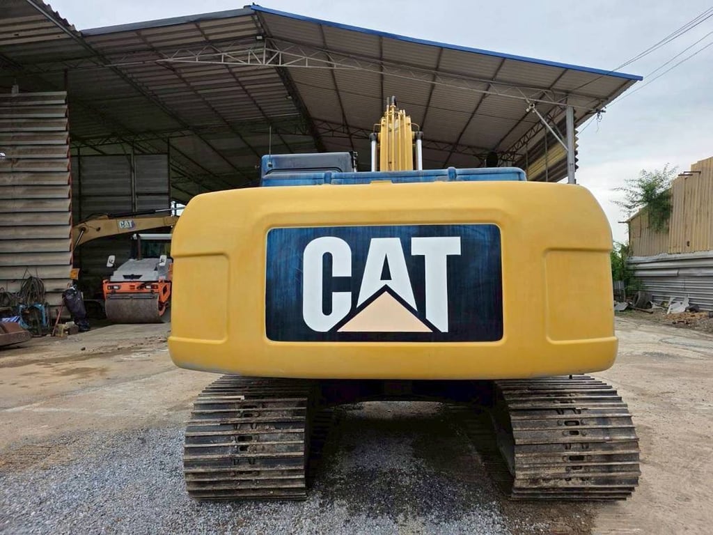 CAT320D พร้อมใช้งาน CAT320D พร้อมใช้งาน