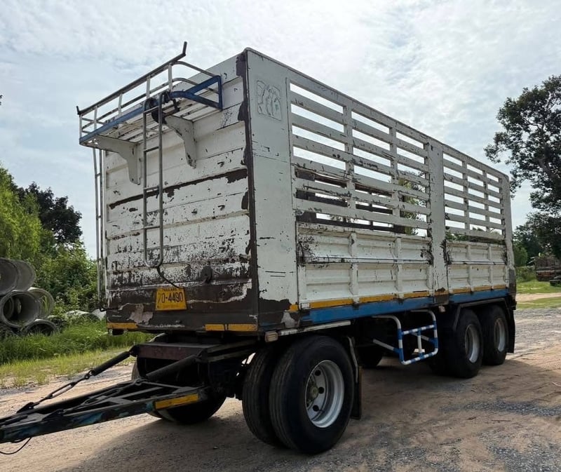 HINO 320 พ่วงแม่ลูก (ไม่ดั้มพ์) คอกเกษตร ใส่ของได้ 33 ตัน