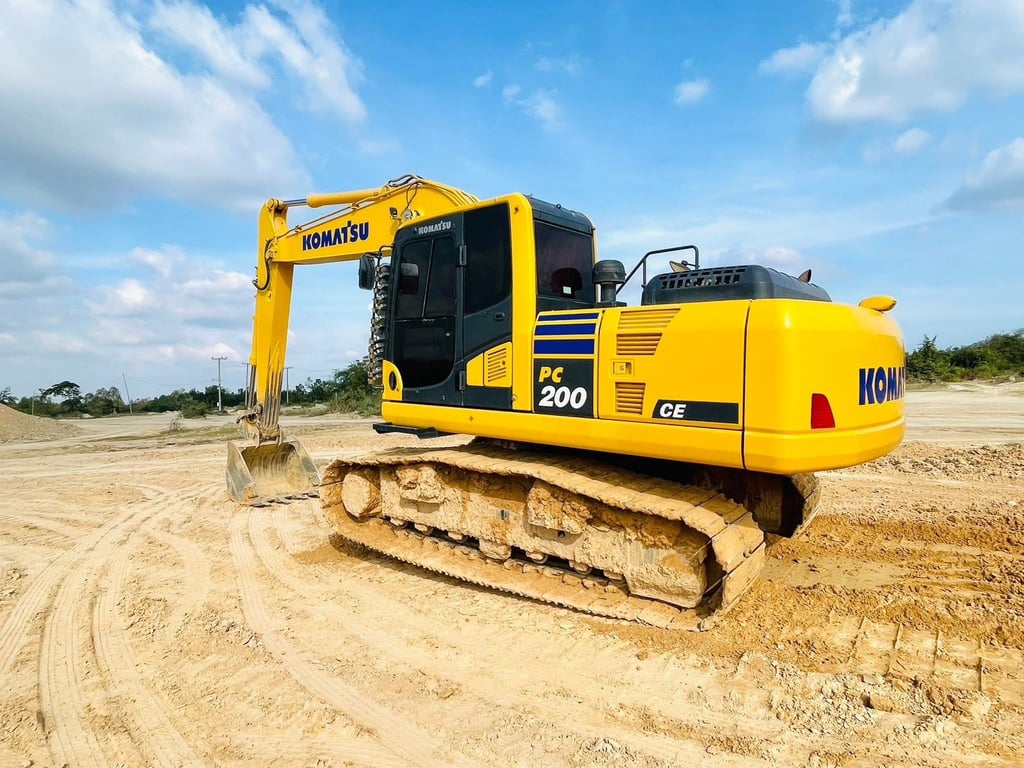 PC200MO-10CE ปี 2565 มือเดียว เช็คศูนย์ตลอด PC200MO-10CE ปี 2565 มือเดียว เช็คศูนย์ตลอด