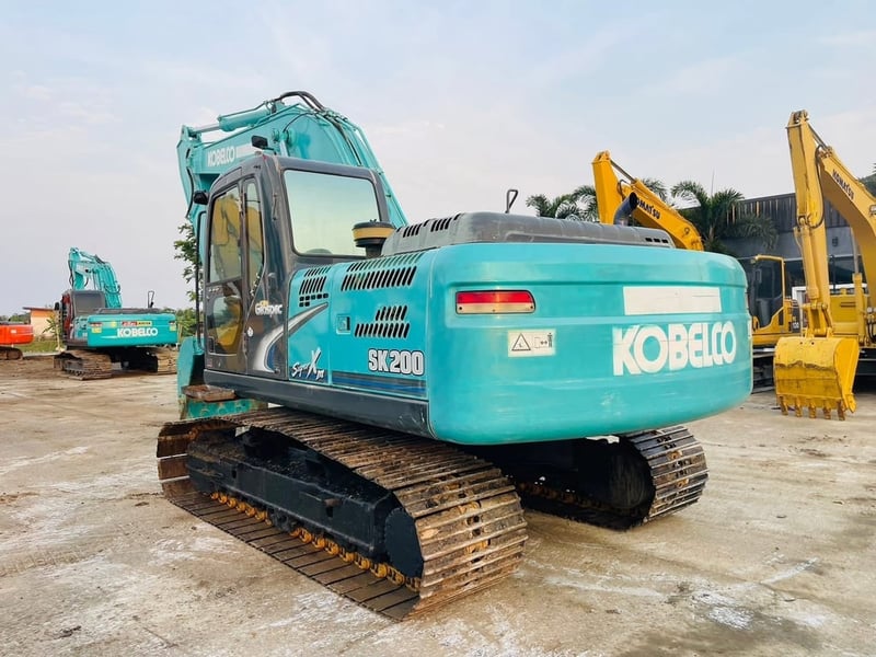 SK200-8XM สีเดิมทั้งคัน มือเดียวป้ายแดง SK200-8XM สีเดิมทั้งคัน มือเดียวป้ายแดง