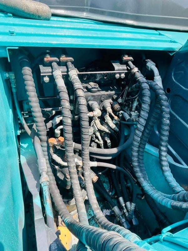 SK130-8 ชุดจดทะเบียน เก่านอก ระบบดี  มีลายแย็ก