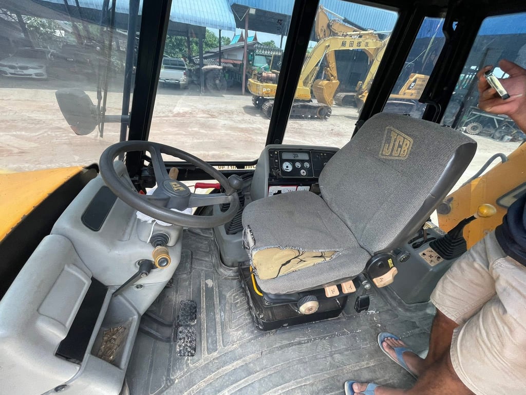 JCB 4CX4WS รถตักหน้าขุดหลังสภาพสวย JCB 4CX4WS รถตักหน้าขุดหลังสภาพสวย