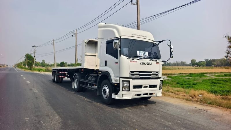 ISUZU FTR 240 MT (หัวลาก 6ล้อ)  พร้อมหางพื้นเรียบ