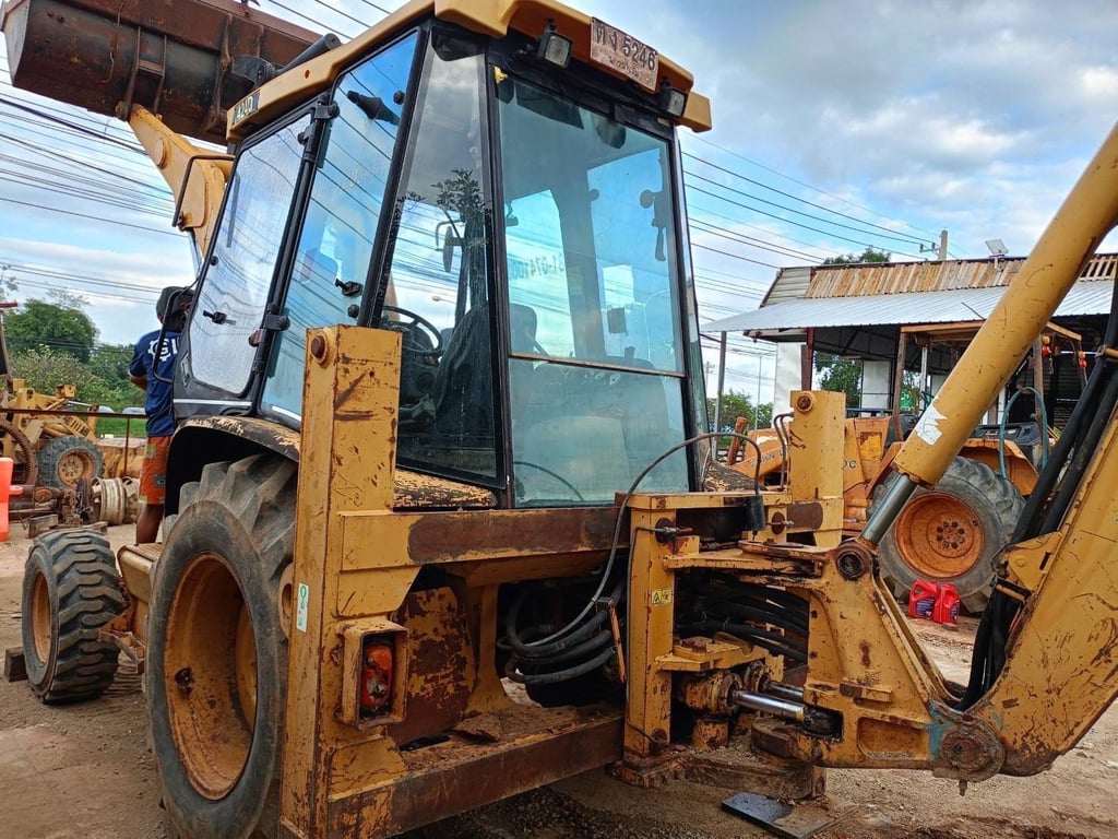 CATERPILLAR 424D ตักหน้าตักหลังขุด ทุกระบบ CATERPILLAR 424D ตักหน้าตักหลังขุด ทุกระบบ