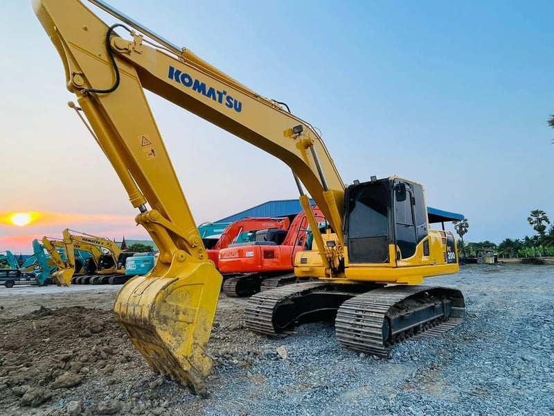 PC200-8 ไฟฟ้าครบ เครื่องปั๊มแห้ง ระบบพร้อม