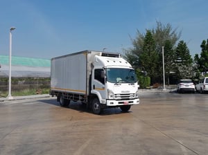 เข้าใหม่❗️ไมล์ 2 หมื่น❗️NEW FRR 190 ปี 2565  6ล้อตู้เย็น