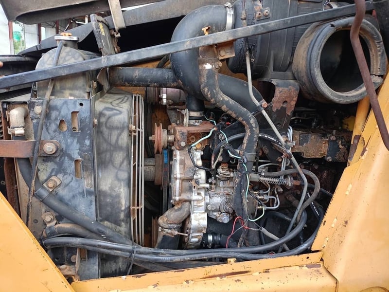 CATERPILLAR 424D ตักหน้าตักหลังขุด