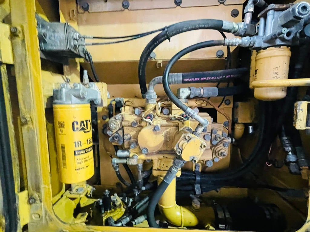 CAT315DL ไฟฟ้าครบ ระบบดี  เครื่องปั๊มแห้ง โซ่สวยช่วงล่างดีเอวแน่น