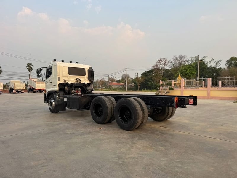 HINO FM8J 260 แรง 10ล้อบรรทุกน้ำ 