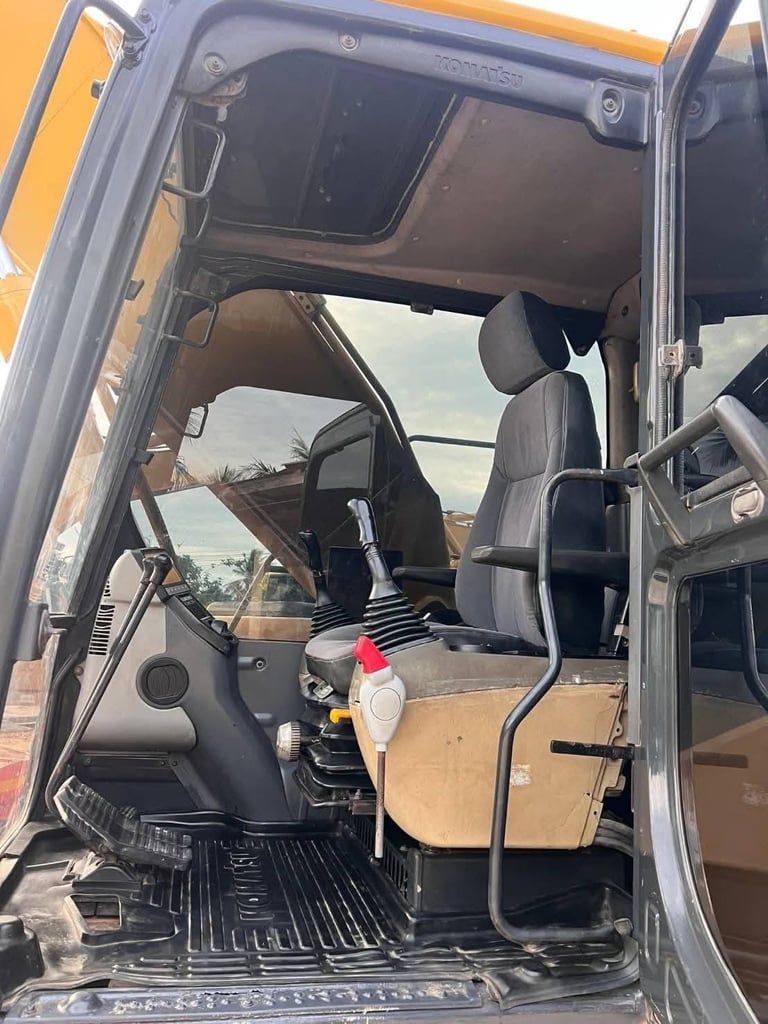 PC200-7 ไฟฟ้าครบ เอกสารครบ PC200-7 ไฟฟ้าครบ เอกสารครบ