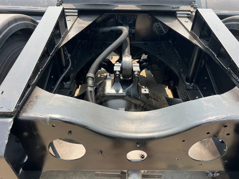 HINO FM2P 380 หัวลากจอมพลัง  ซีรีส์ 500 เบรคแห้ง