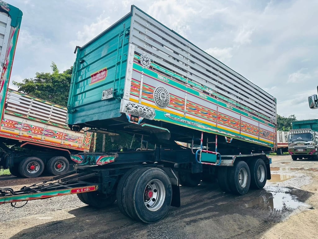 พ่วงแม่ลูก ISUZU 360 ดั้มพ์เกษตร บรรทุก 30 ตัน+ ปี 2556 พ่วงแม่ลูก ISUZU 360 ดั้มพ์เกษตร บรรทุก 30 ตัน+ ปี 2556