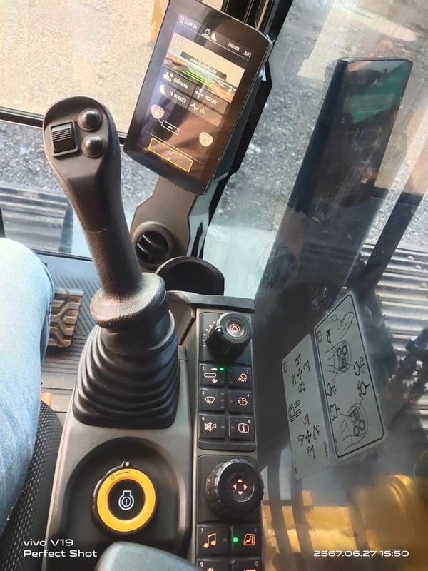 ไมล์ ชม 3400❗️CAT320 เน็กเก็น ตัวล่าสุด