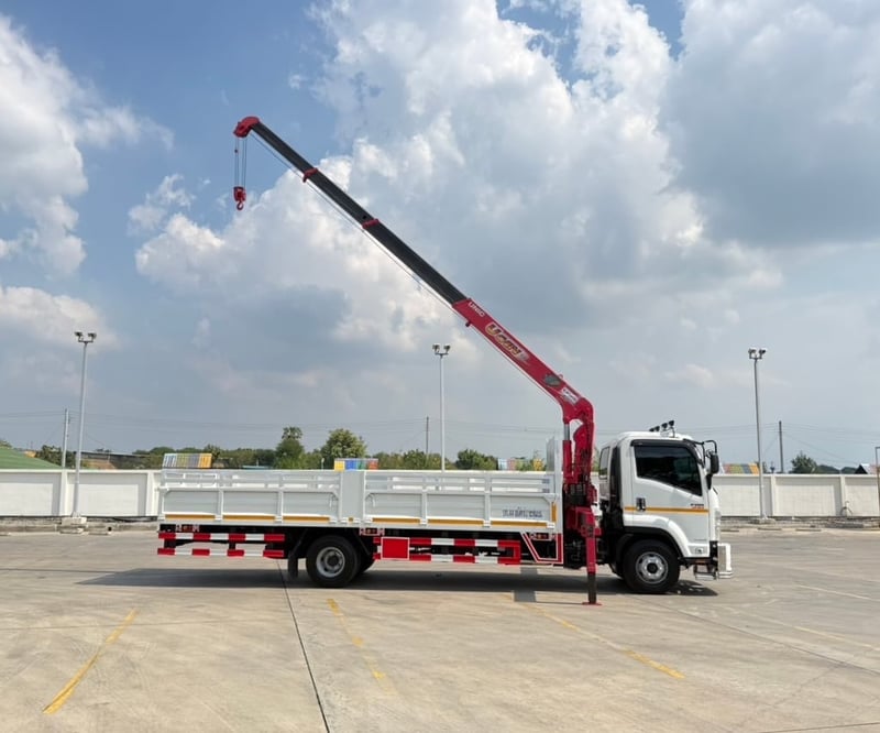 ไมล์ 84,526 กิโล❗️ISUZU NEW FRR 210  ติดเครน 3 ตัน