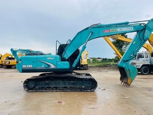 SK200-8YN12 ไฟฟ้าครบ มีลายแยก 