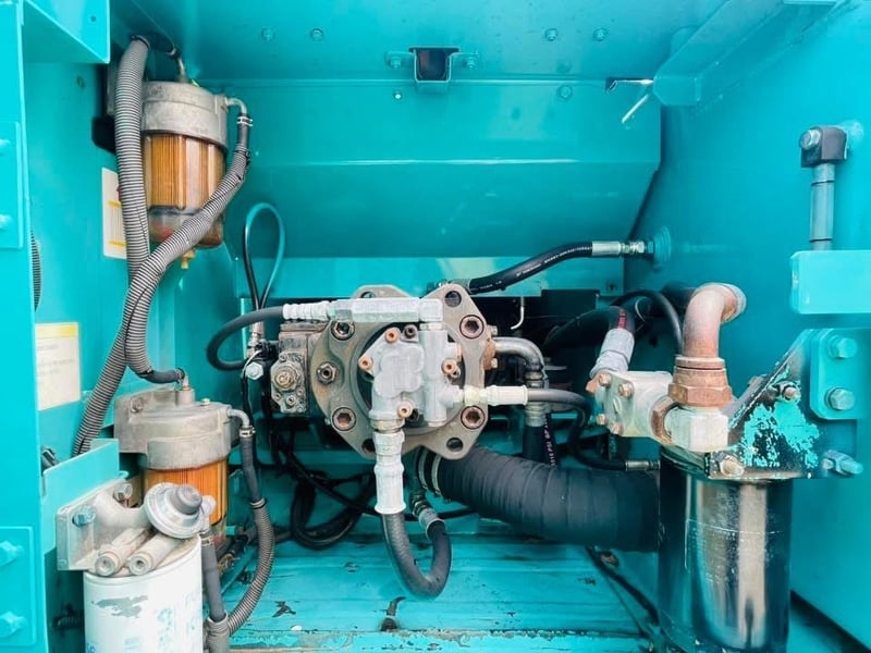 SK200-8YN12 ไฟฟ้าครบ ระบบดีมาก  เครื่อง-ปั้มแห้ง 