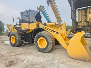 KOMATSU WA200-5 เครื่องดี ปั้มดี ระบบดี แอร์เย็น KOMATSU WA200-5 เครื่องดี ปั้มดี ระบบดี แอร์เย็น