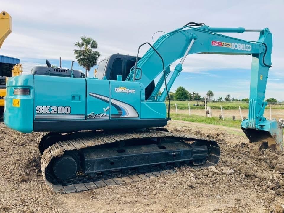 SK200-8YN11 เล่มทะเบียน ไฟ้ฟ้าครบ ระบบดี