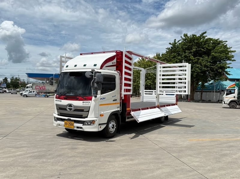 6ล้อ NEW FC9J 210 เเรง  ยาว 6.60 เมตร ปี 2566