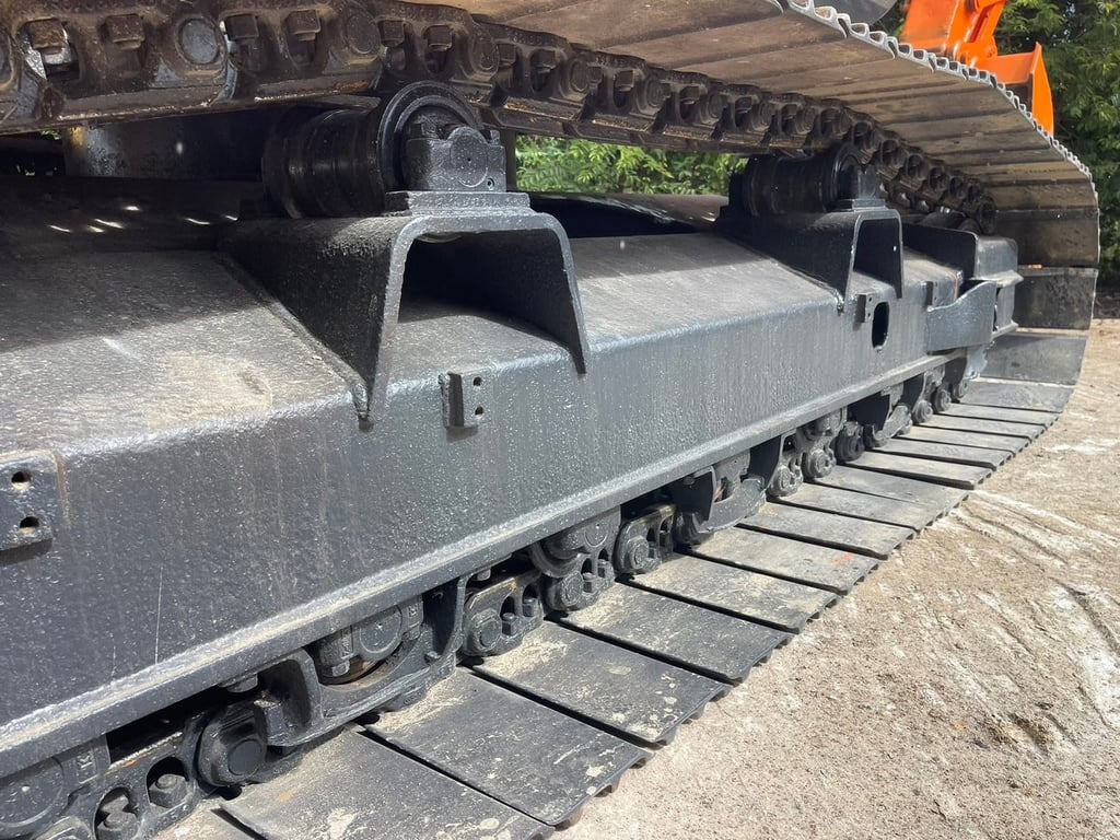 ZX200-5G ไฟฟ้าครบ ระบบดี เครื่องดี ปั้มแห้ง โช่ใหม่ เฟรมสวย อิฐ ZX200-5G ไฟฟ้าครบ ระบบดี เครื่องดี ปั้มแห้ง โช่ใหม่ เฟรมสวย อิฐ