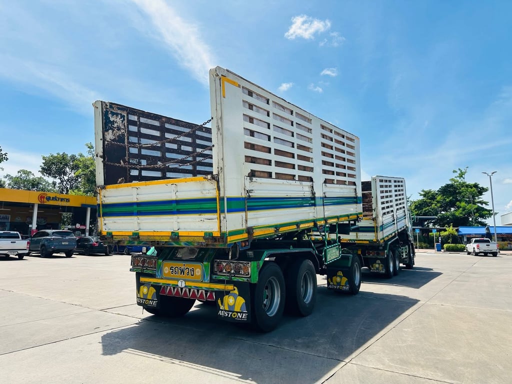 ISUZU 360 GT ปี 2560 บรรทุก 29.800.ตัน ISUZU 360 GT ปี 2560 บรรทุก 29.800.ตัน