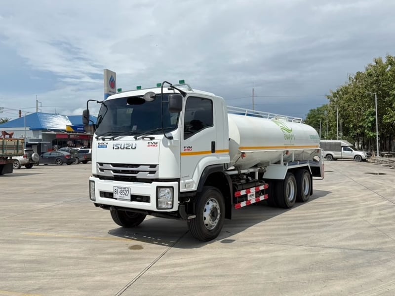 10 ล้อทุกน้ำ ISUZU FVM 240 คลัซซี MT  เพลาเดียว