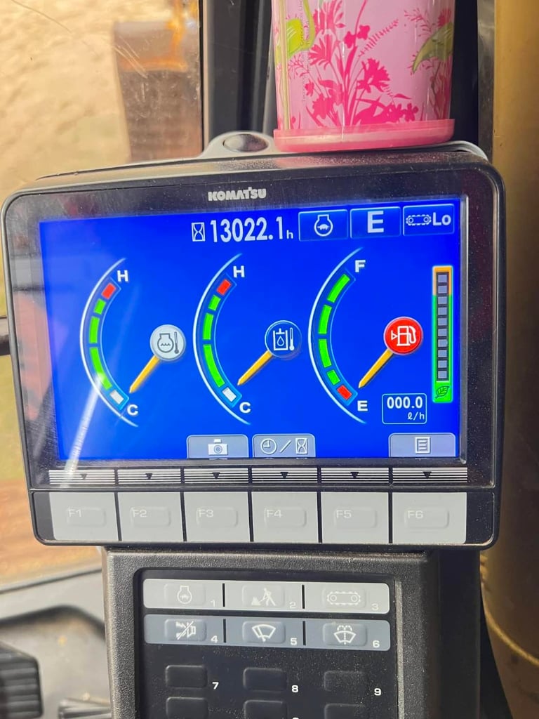 Komatsu PC200-8MO ชุดแจ้งจำหน่าย รถศูนย์ไทย สีเดิมๆ