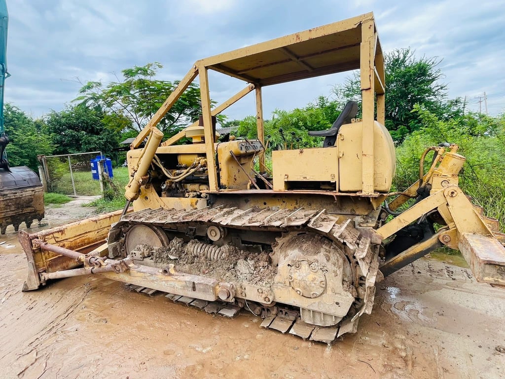 D4D เครื่องดี เกียรกี ช่วงล่างสวย โช่หน่า ลงทำงานดันดินได้เลย D4D เครื่องดี เกียรกี ช่วงล่างสวย โช่หน่า ลงทำงานดันดินได้เลย