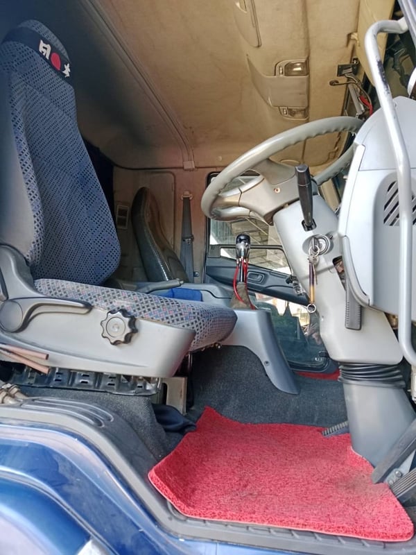 10ล้อดั้มพ์ มิซู 190 แรง  ปี 2545