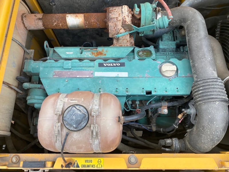 Volvo Ec210B บูมยาวแท้ 16 เมตร เล่มทะเบียน Volvo Ec210B บูมยาวแท้ 16 เมตร เล่มทะเบียน