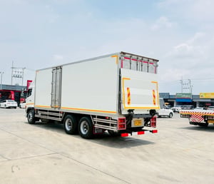 HINO FL8J 260 ตู้เย็นติดลบ-14 องศา ตู้เย็นพร้อมเครื่อง